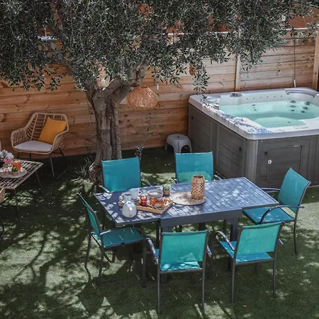 La Reveuse - Paula Holiday home Istres